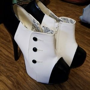 Bordello Heels